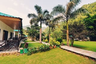 Phoolchatti Resort